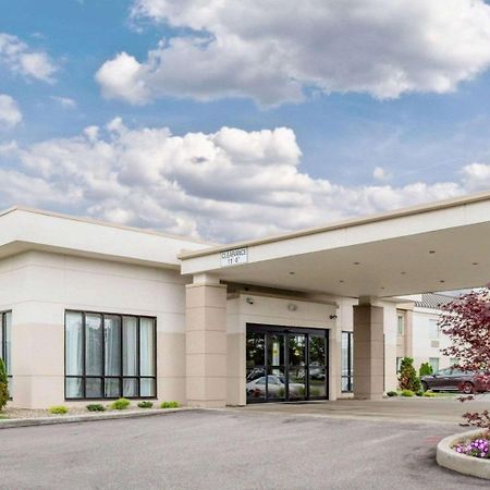 Clarion Hotel Beachwood-Cleveland Екстер'єр фото